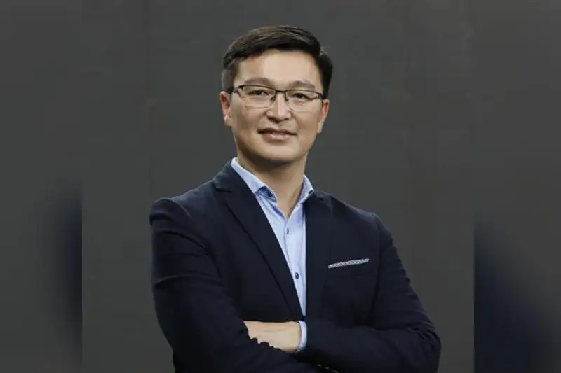 Эта мера может оздоровить всю систему здравоохранения – Даурен Адилбай о поручении Президента РК повысить зарплаты врачей