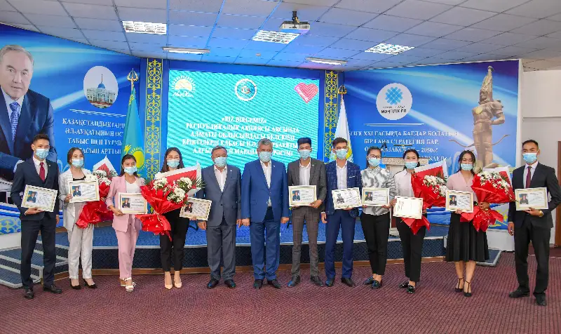 Волонтеров наградили в Алматинской области