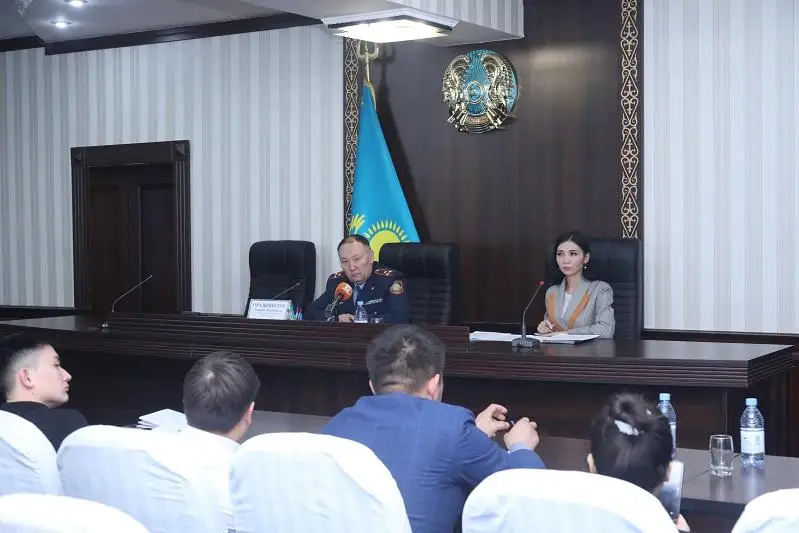 Жамбылские полицейские разъясняют изменения в законодательстве