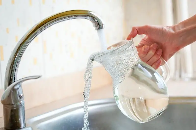 Питьевая вода из-под крана в столице безопасна