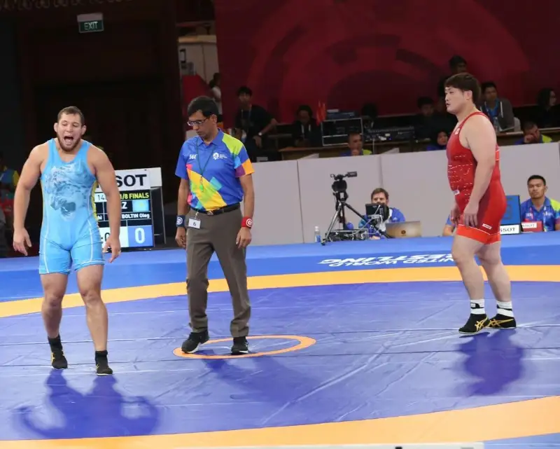 Олег Болтин стал чемпионом Казахстана по вольной борьбе