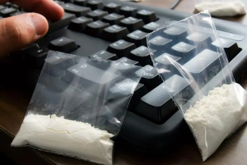 128 сайтов по продаже наркотиков заблокировали в Алматы