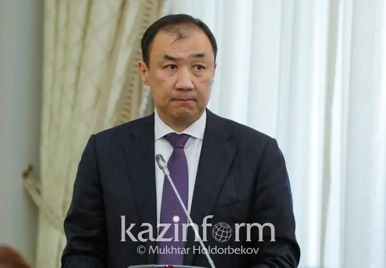 Невысокую степень вовлеченности волонтеров при реализации «Рухани жаңғыру» отметили в Акорде