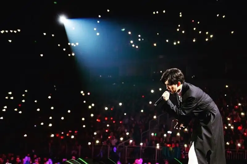 Что пожелал Димаш Кудайберген своим поклонницам на 8 Марта