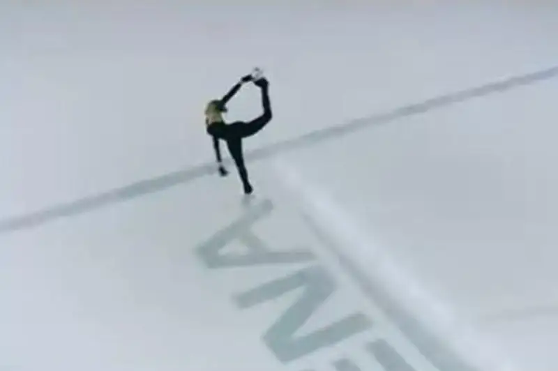 Известная своим катанием на БАО фигуристка снялась в клипе российской исполнительницы