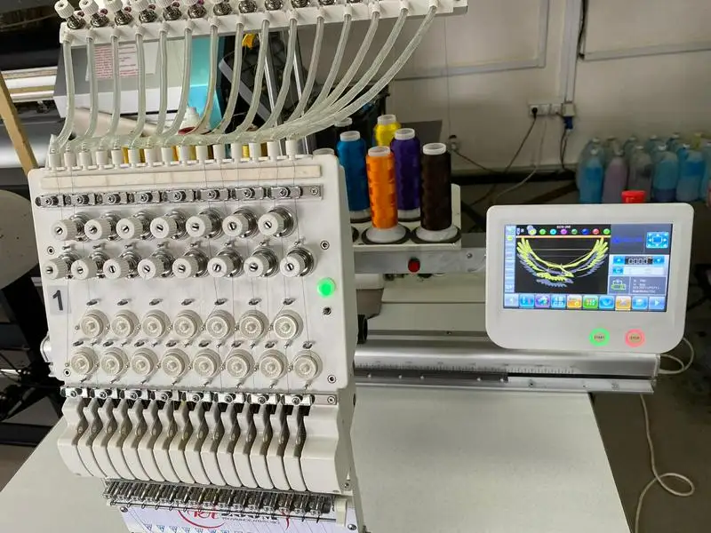 Гордимся своими работами: как в Нур-Султане изготавливают флаги Казахстана