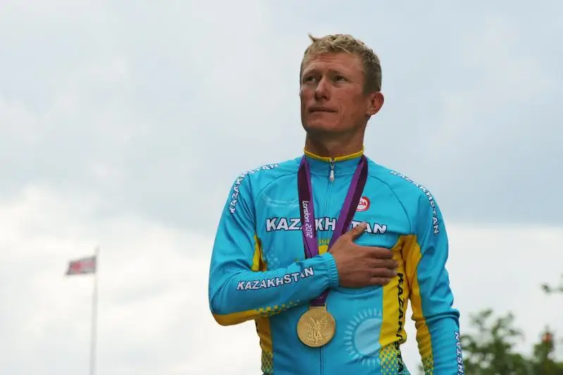 Велогонщик Александр Винокуров оправдан по обвинениям в коррупции