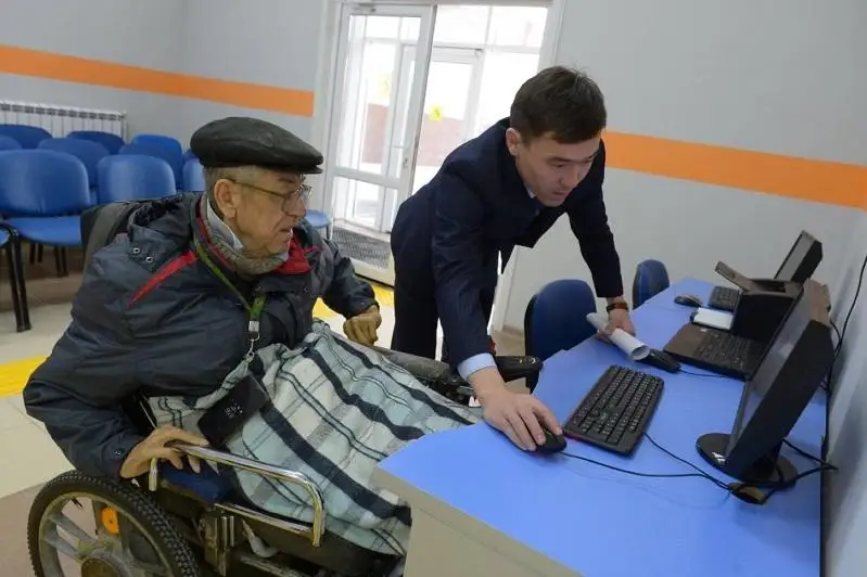 Павлодарские инвалиды заявили об ущемлении прав при покупке онлайн-билетов на поезд