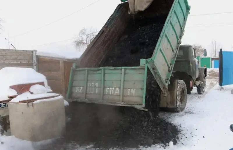 В Павлодаре нуждающиеся семьи получат бесплатный уголь