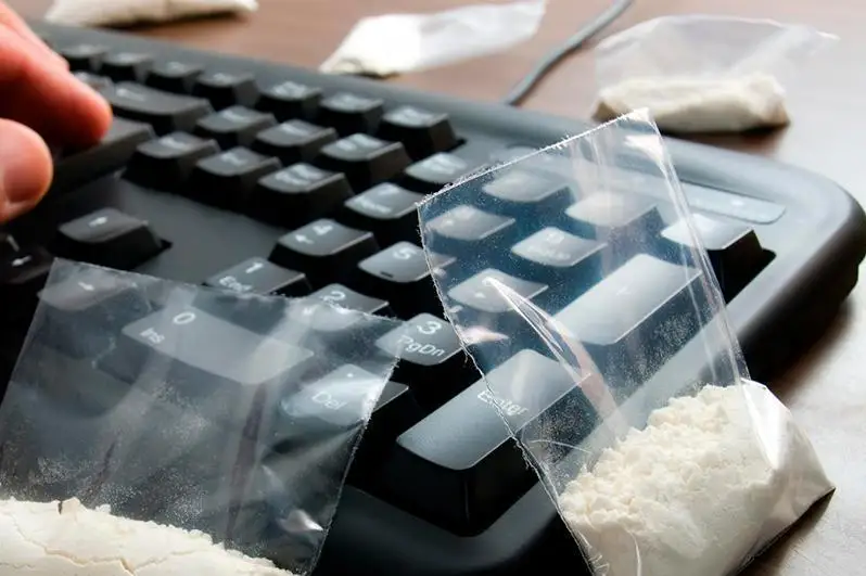 До 15 лет будет грозить за сбыт наркотиков через электронные ресурсы в РК