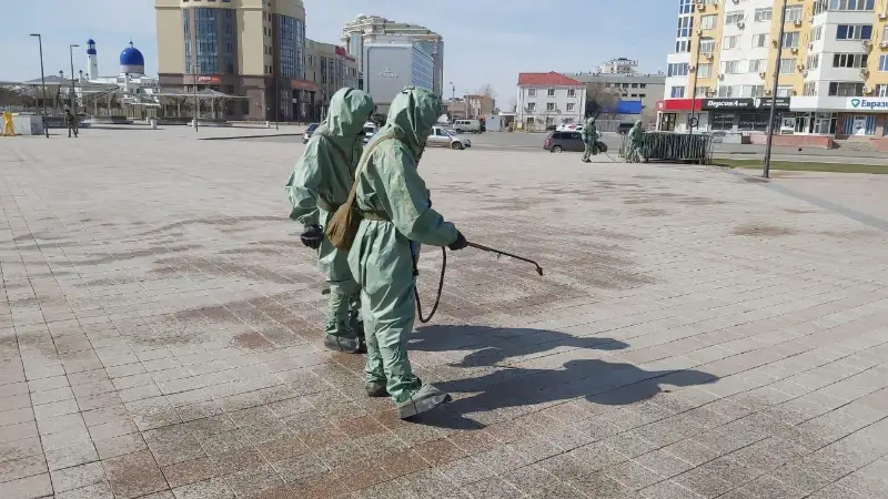 3,5 тонны дезинфицирующего вещества использовали за день в Атырау