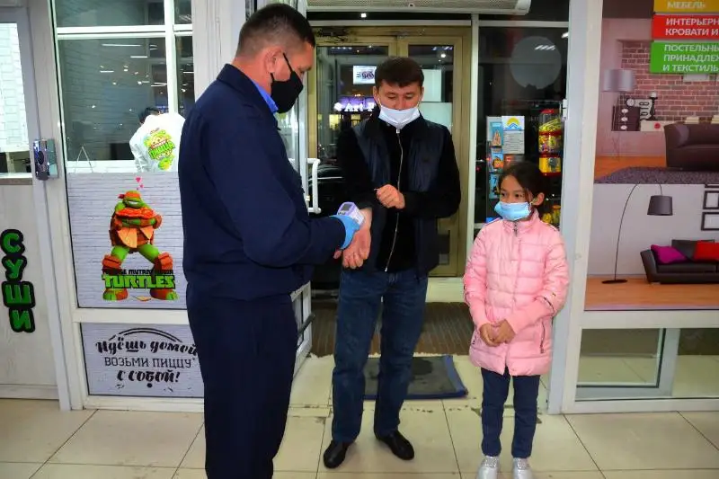 Столичным торговым центрам запретят работать по субботам при нарушении санитарных норм