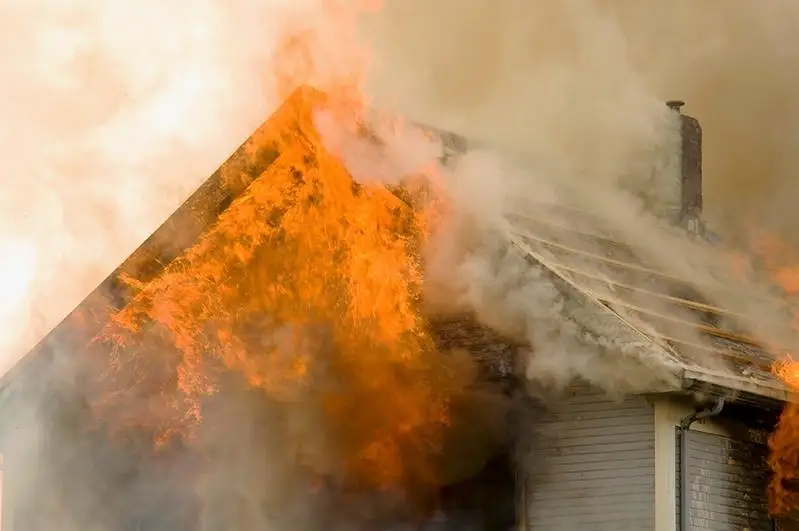 Два человека погибли во время пожара в жилом доме в СКО