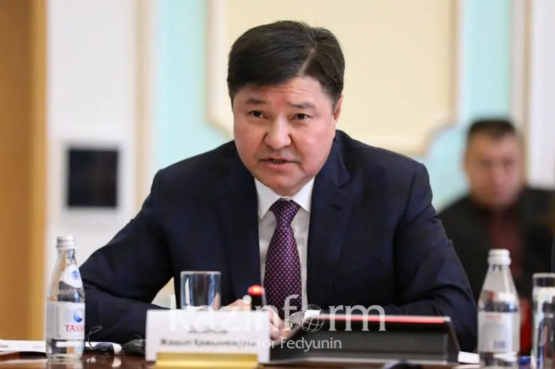 Жакип Асанов взял на личный контроль обращения в общественную приемную партии «Nur Otan»