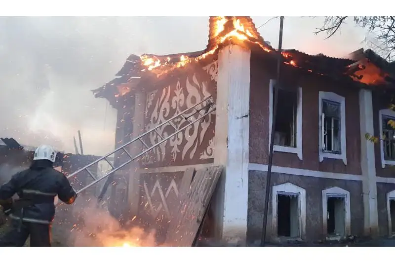 63-летний мужчина погиб при пожаре в частном доме в Алматинской области