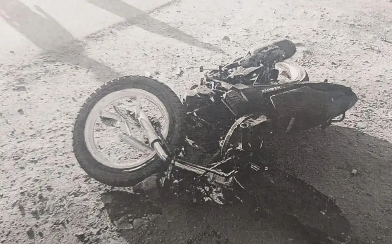 Пьяный мотоциклист столкнулся с автомобилем в Петропавловске