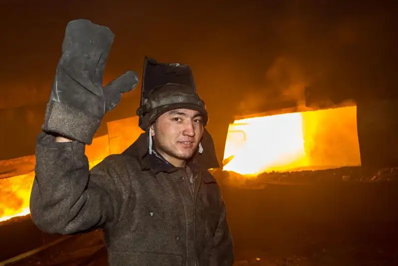 До 300 лет доходит общий стаж трудовых династий работников жамбылских химических заводов