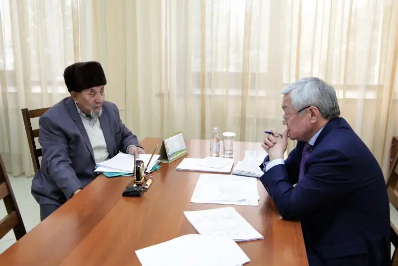 Жилье, земля, проекты - Бердибек Сапарбаев выслушал проблемы жамбылцев