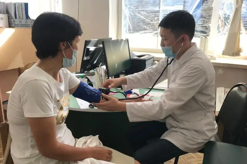 В ЗКО прибыли свыше 20 молодых врачей разного профиля