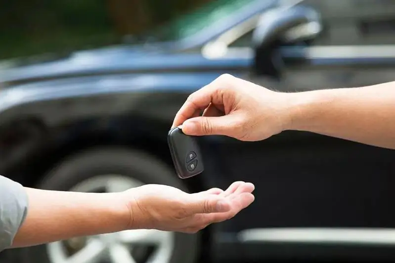 Меценат подарил внедорожник сельской больнице в Карагандинской области