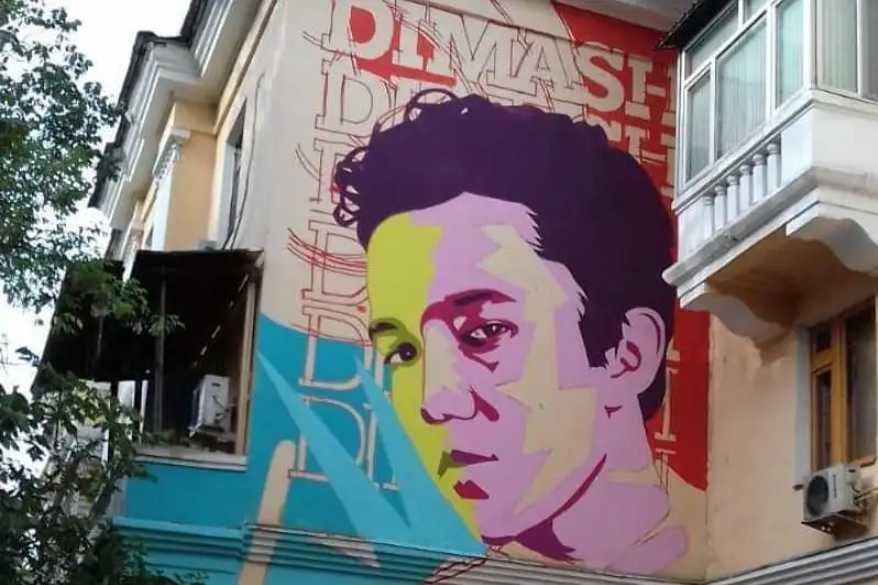 Мурал с изображением Димаша Кудайбергена появился в Алматы