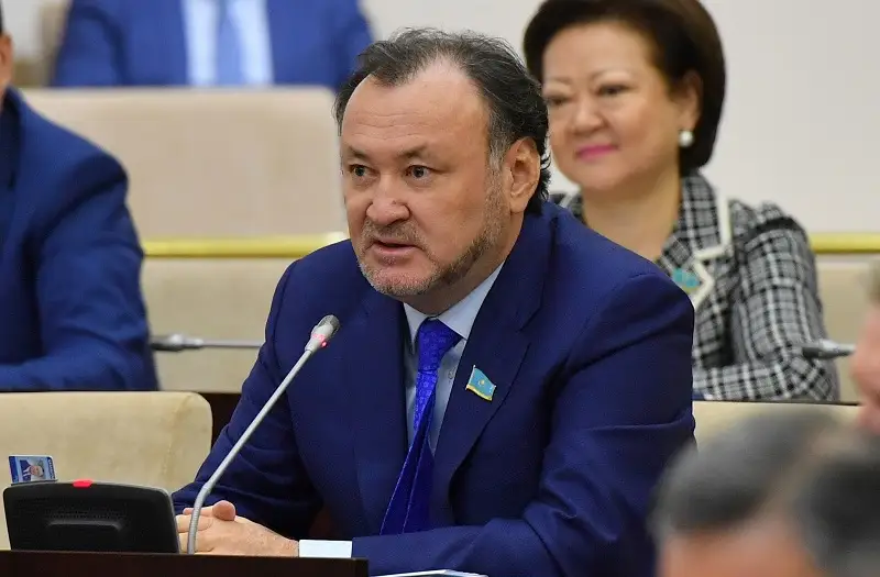 Назвать сроки создания единой образовательной онлайн-платформы просят депутаты