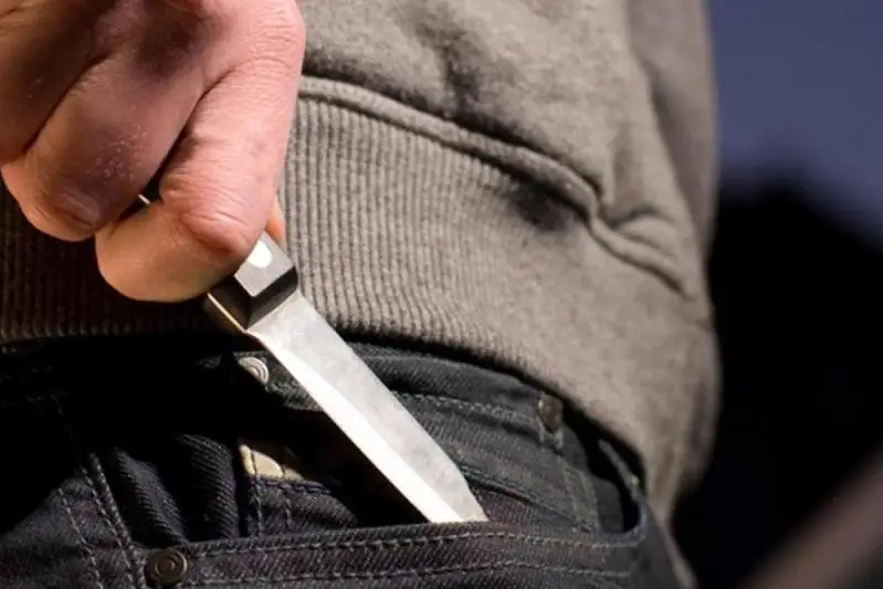 С ножом напали на полицейского в Алматинской области