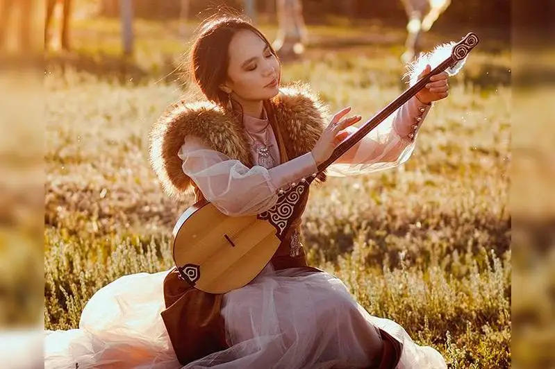 Хочу, чтобы о домбре знали во всем мире - казахстанская домбристка