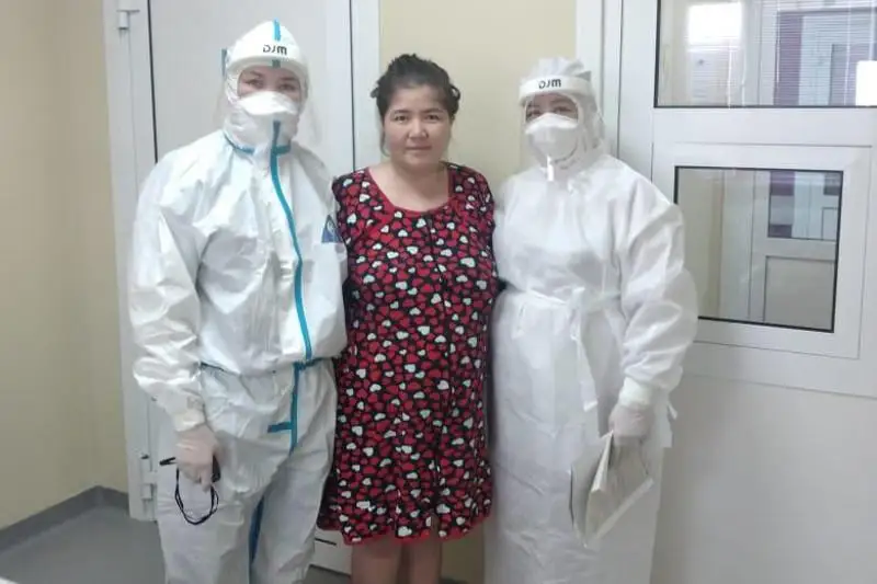 В Шымкенте беременная женщина с двухсторонним поражением легких идёт на поправку