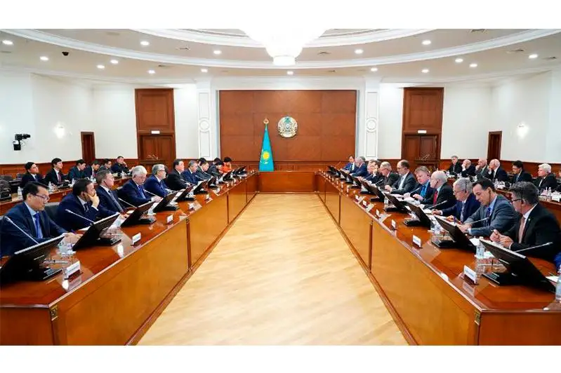 Аскар Мамин встретился с главами дипмиссий стран ЕС