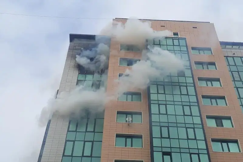 Пожар в 16-этажном доме произошел в Нур-Султане