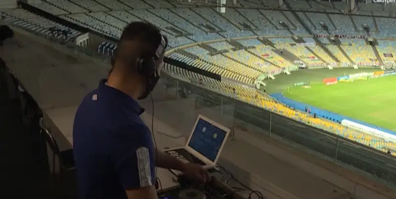 Футбол в Бразилии: диджей вместо болельщиков