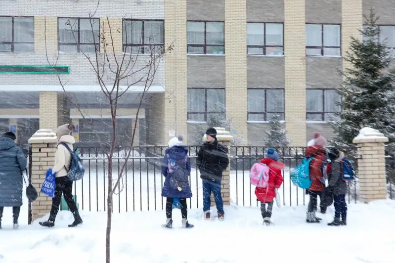 Отменены занятия для учеников второй смены в трех областях