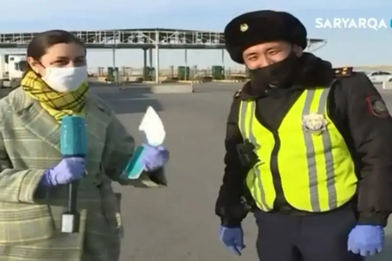 Папа полицейский пообщался со своей маленькой дочерью в прямом эфире