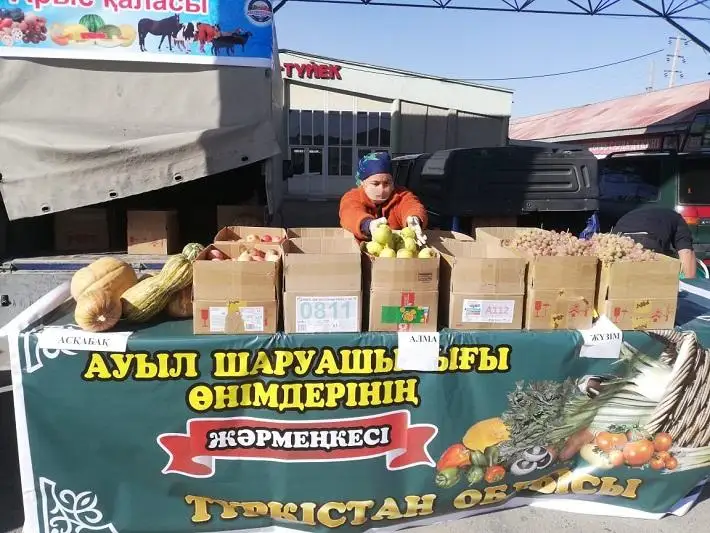 В Туркестане впервые после введения карантина прошла продовольственная ярмарка