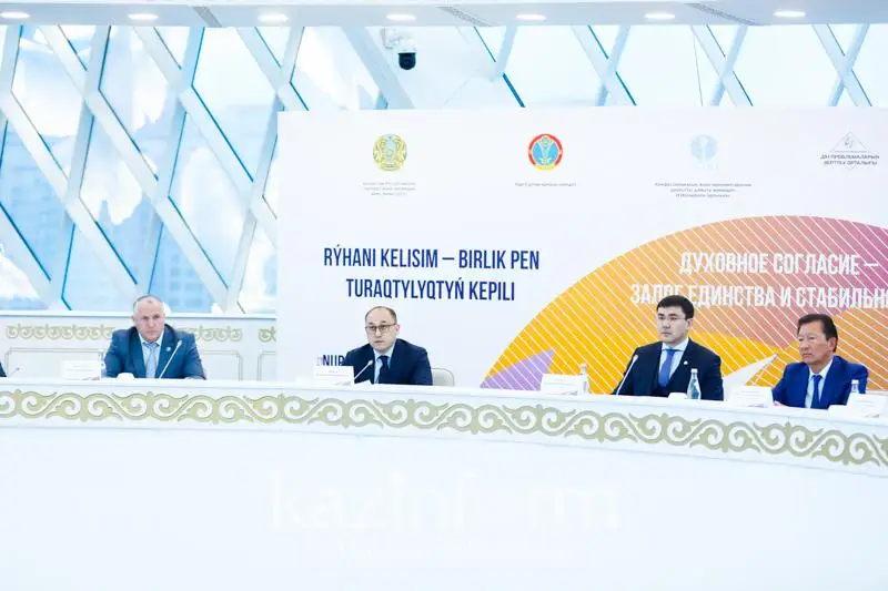 Без общенациональной идеи страна превращается в территорию, а народ в население – Даурен Абаев