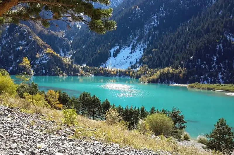 Причины высыхания высокогорного озера Иссык  назвали в Минэкологии