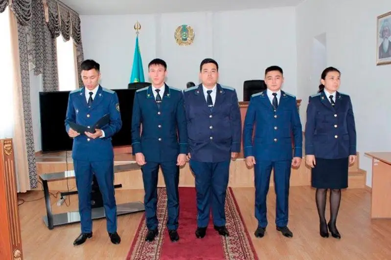 Акмолинских прокуроров наградили ко Дню Конституции