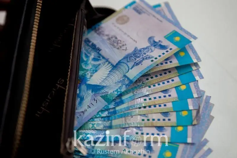 Зарплату повысят нефтяникам в Актюбинской области