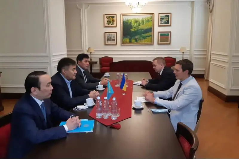 Казахстан и Украина проведут переговоры по вопросам транспорта и коммуникаций