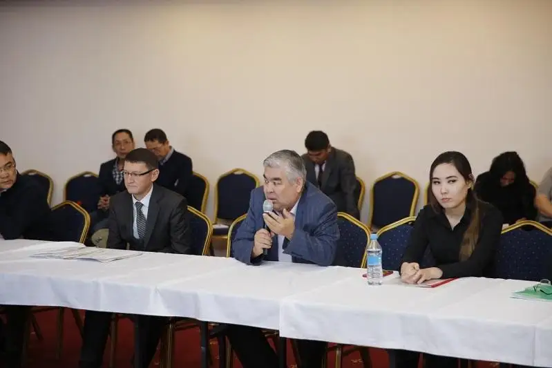 О последствиях массовой гибели рыбы в реке Урал говорили в Атырау