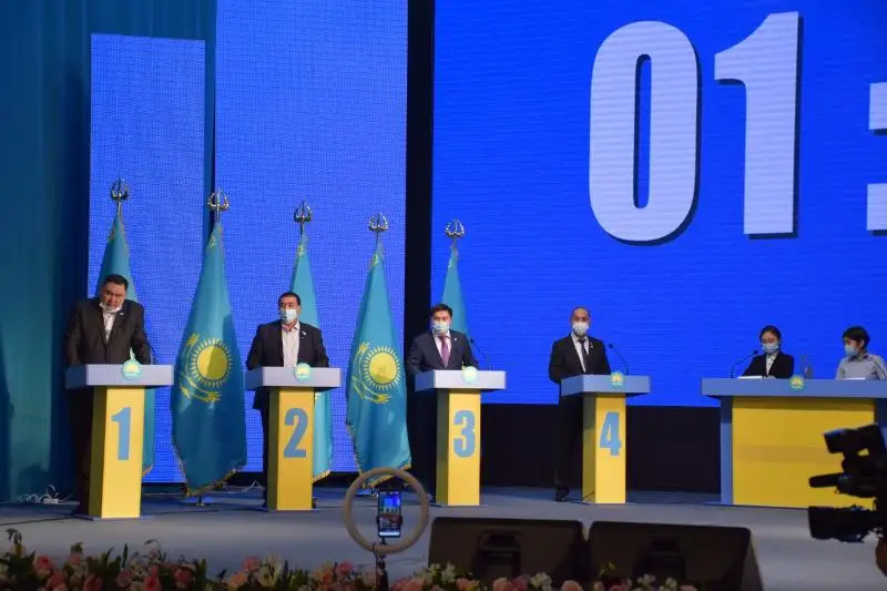 Кто из депутатов Мажилиса смог победить на дебатах Nur Otan в регионах