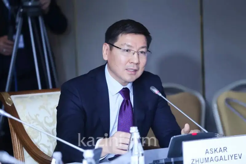 Аскар Жумагалиев обсудил с акиматами вопросы цифровизации регионов
