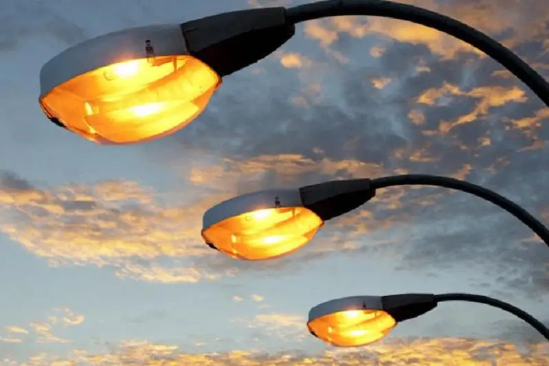 Темные улицы и дворы осветят в Алматы