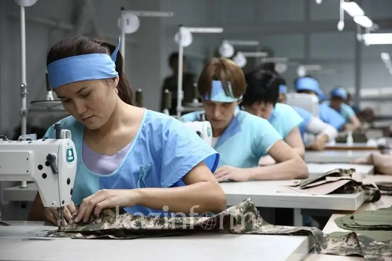 Названы самые дефицитные и избыточные профессии на рынке труда в Казахстане