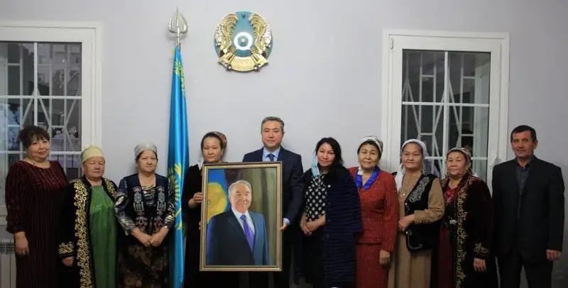 Казахи Туркменистана поздравили казахстанцев с Днем Первого Президента РК