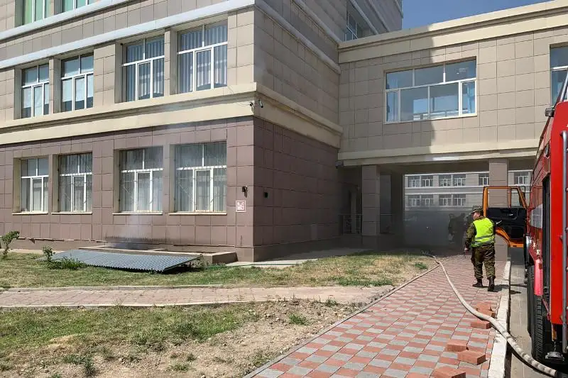 Задымление произошло в одном из зданий КазНУ: эвакуировано 20 человек