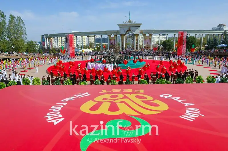 Алматинцы отмечают День города