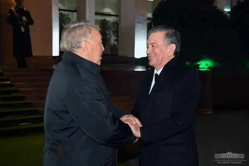 Президент Узбекистана лично проводил в аэропорт лидеров стран ЦА