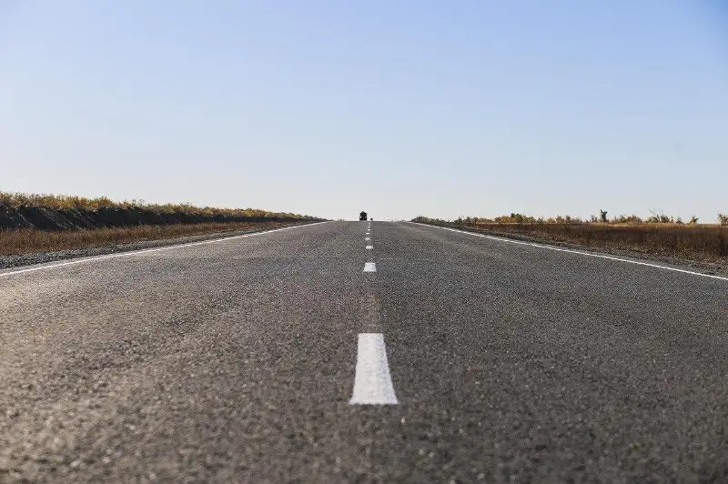 30%  строительных работ выполнено за полгода на дорогах страны